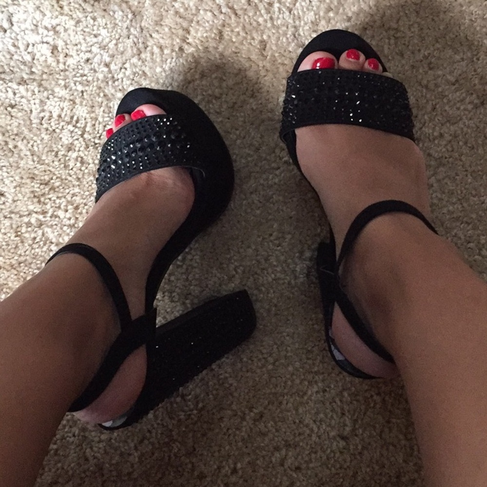 Juicy Couture Black platform heels